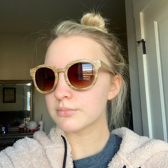 Wood-Like Sunglasses - Picture 4 of 4